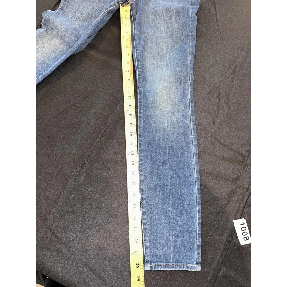 Universal Thread high rise